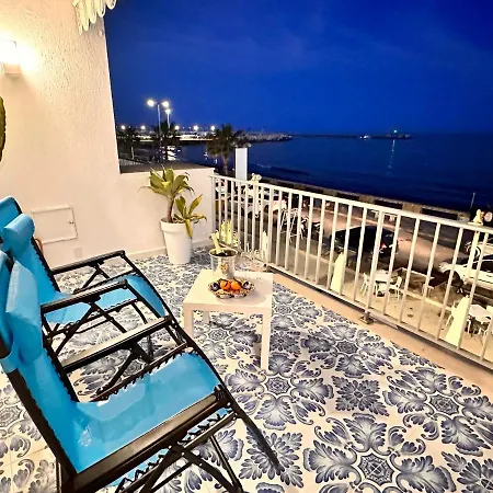 La Terrazza Sul Mare Apartment *